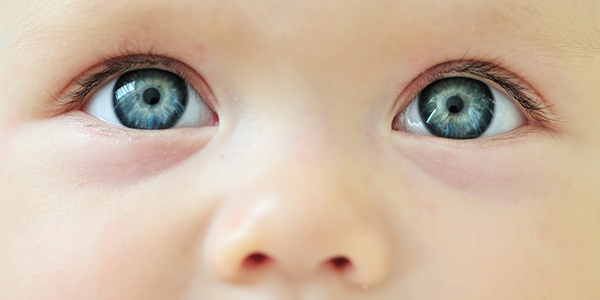 Características ojos recién nacido