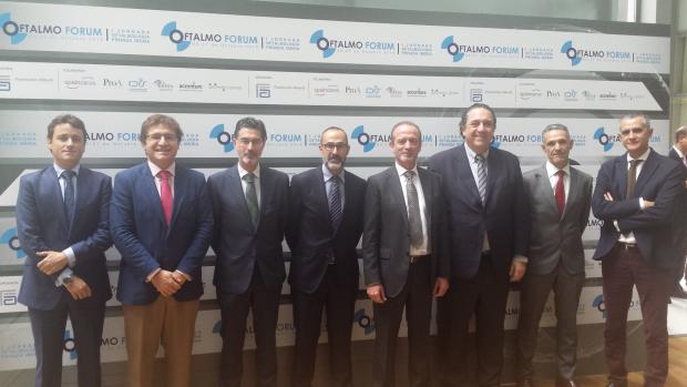 Representantes de Innova Ocular participantes y asistentes a Oftalmo Forum